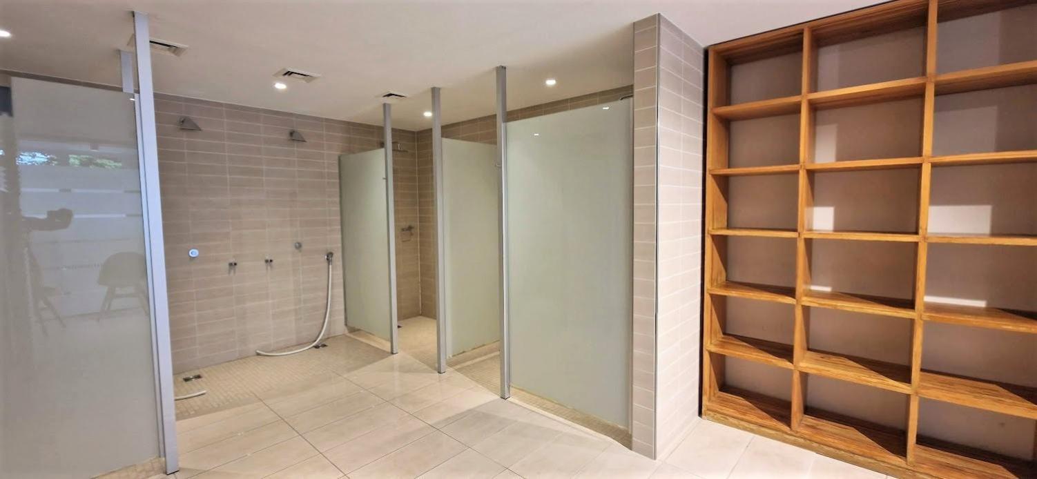 2-Zimmer Wohnung, Pools, Sauna Und Balkon سانكت انجلمار الغرفة الصورة