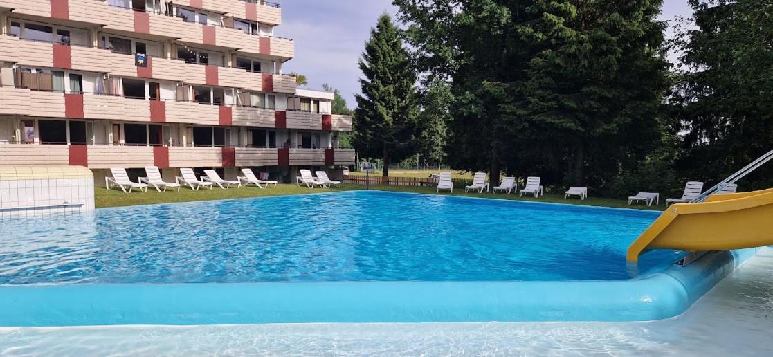 2-Zimmer Wohnung, Pools, Sauna Und Balkon سانكت انجلمار الغرفة الصورة