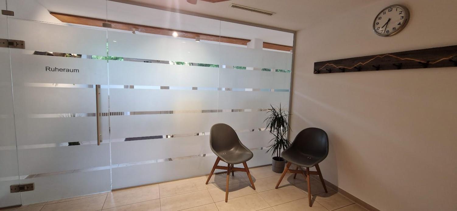 2-Zimmer Wohnung, Pools, Sauna Und Balkon سانكت انجلمار الغرفة الصورة